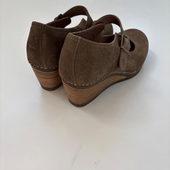 Dansko Sandra Suede Wedge Mary Jane Shoes Taupe Brown EU 40 US 9.5-10 - Picture 11 of 13
